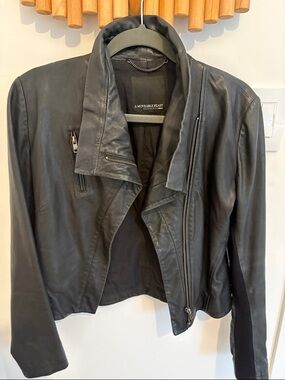 Vintage Aritzia leather jacket